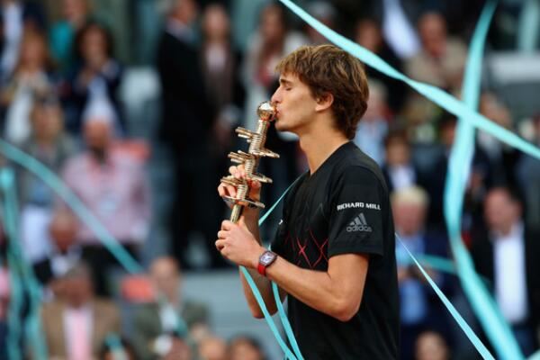 不仅是对李 不仅是对李